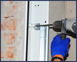 Neighborhood Garage Door Los Angeles, CA 323-596-7169 Neighborhood Garage Door Los Angeles, CA 323-596-7169 - side-door-repair-t-22-gr-23m